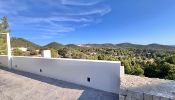 PHOTO-2025-11-18-13-38-34 4.jpg